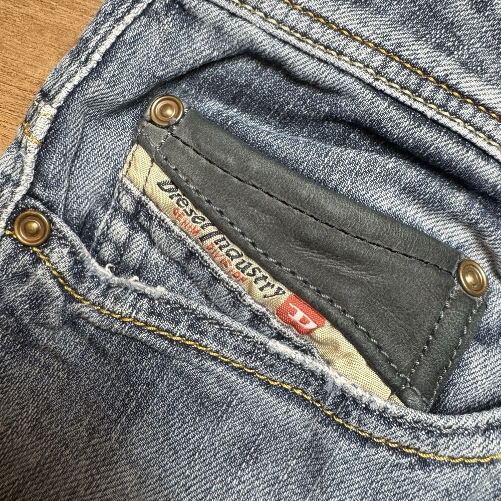 Diesel Jeans Men 33x34 Blue Safado Slim Straight Leg Ripped Rockstar DNA 0066X - Picture 8 of 15